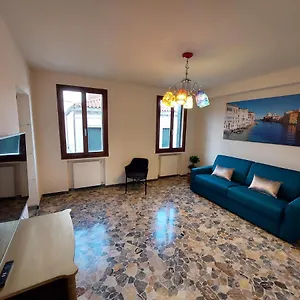 Residenza Donini In 2 , Venice Italy